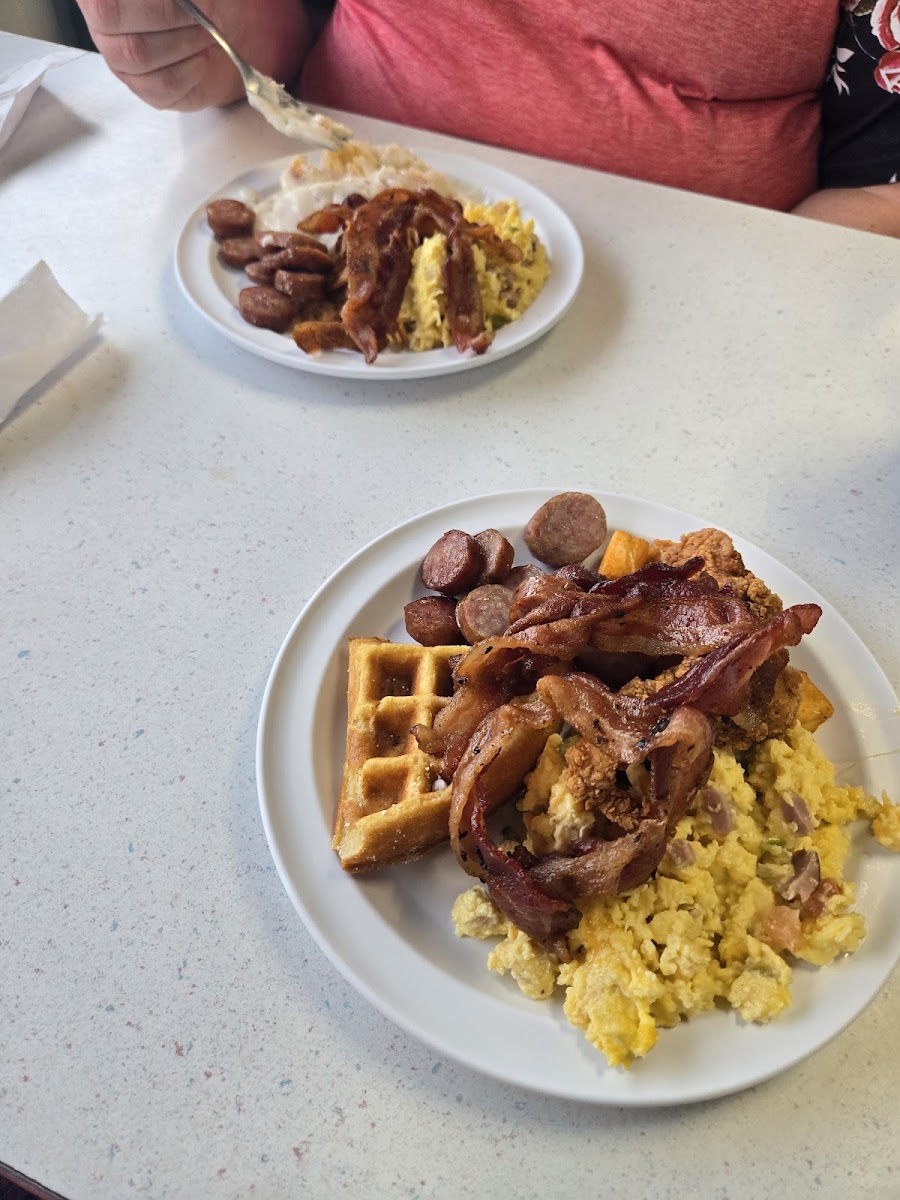 All American Diner Photo 6