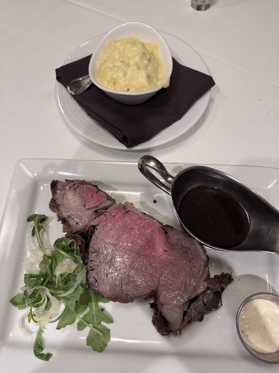 Farraddays Steakhouse Photo 3