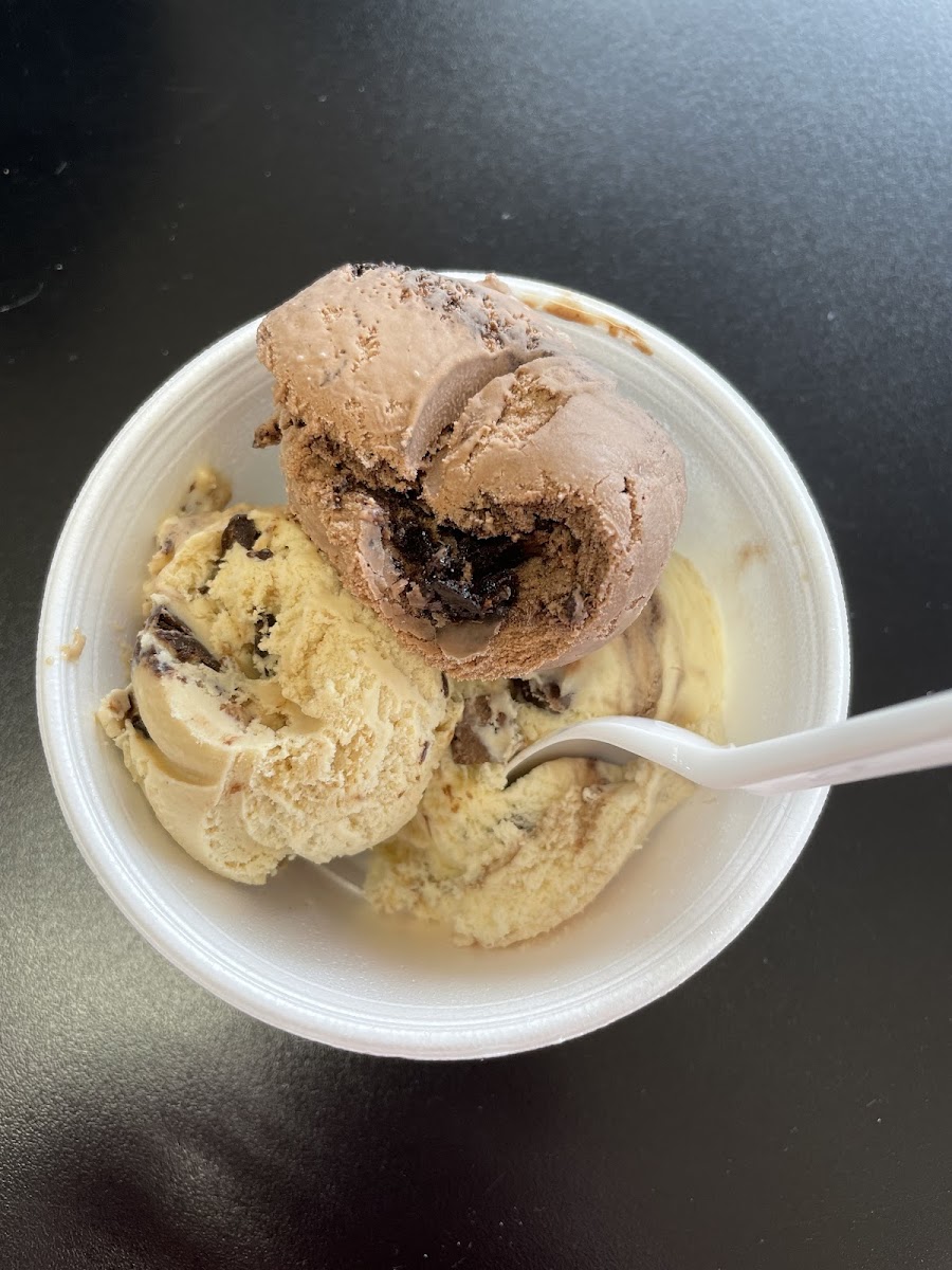 Mooney's Ice Cream Parlor Photo 7