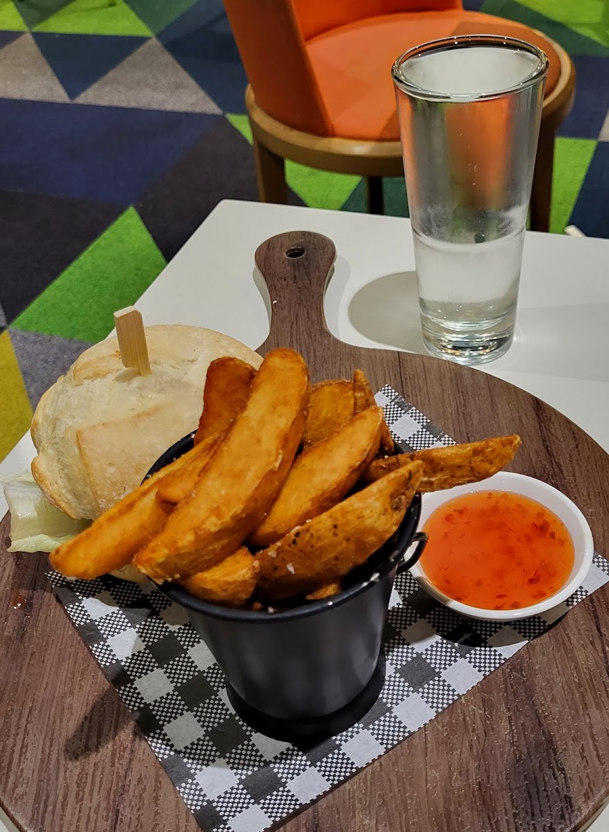 The Social Restaurant & Bar Photo 10