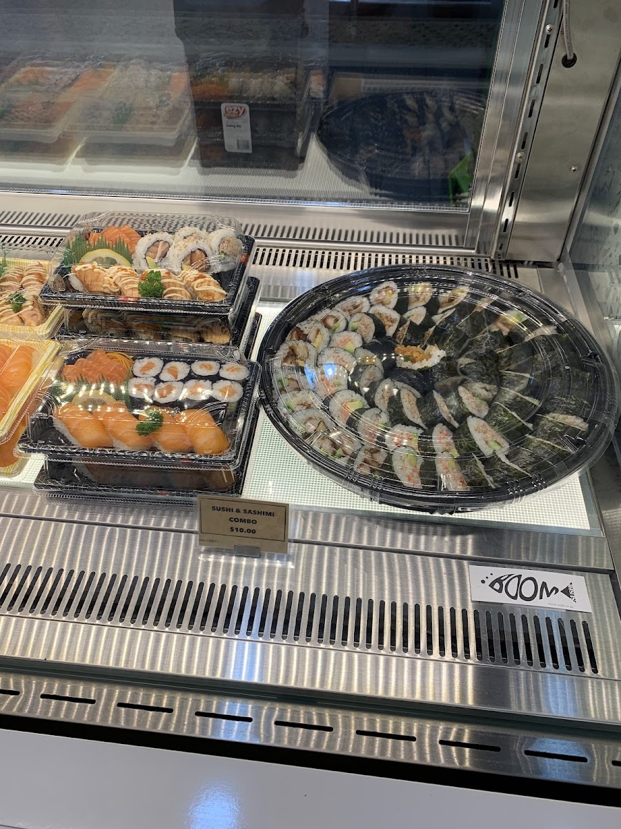Boom Sushi express Photo 5