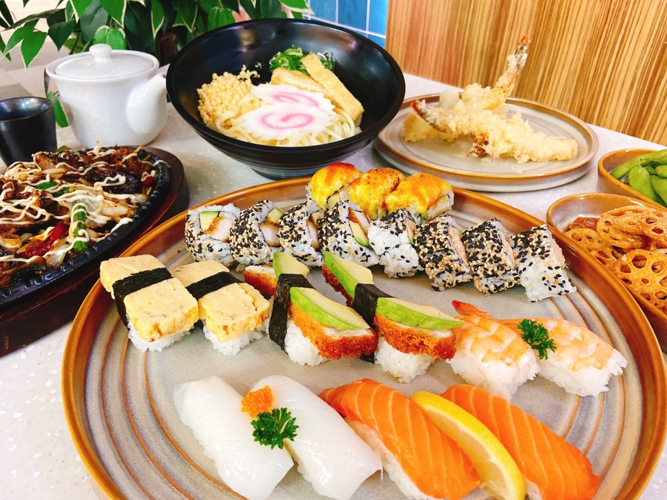 Sushi Honke Brookside Photo 3