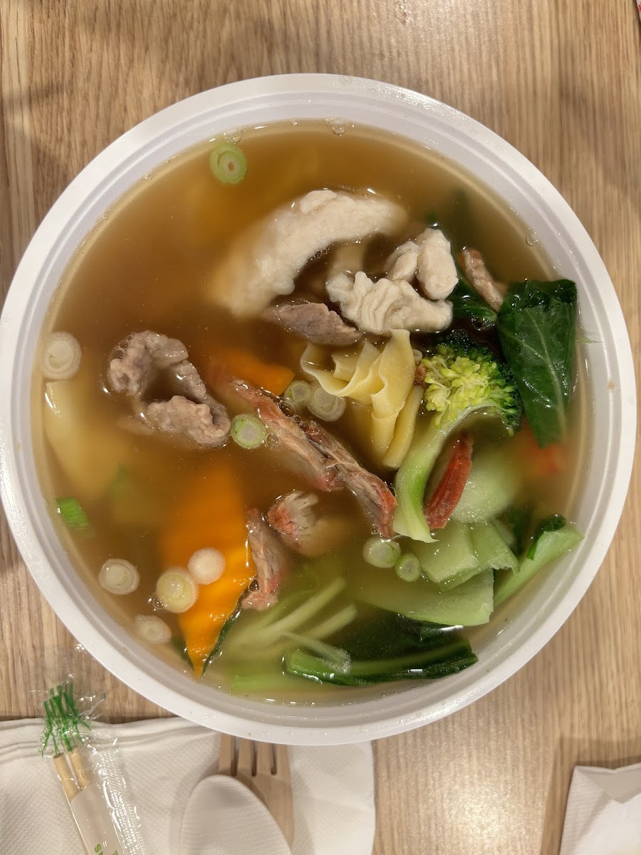 Yi Yi Asian Cuisine Photo 5