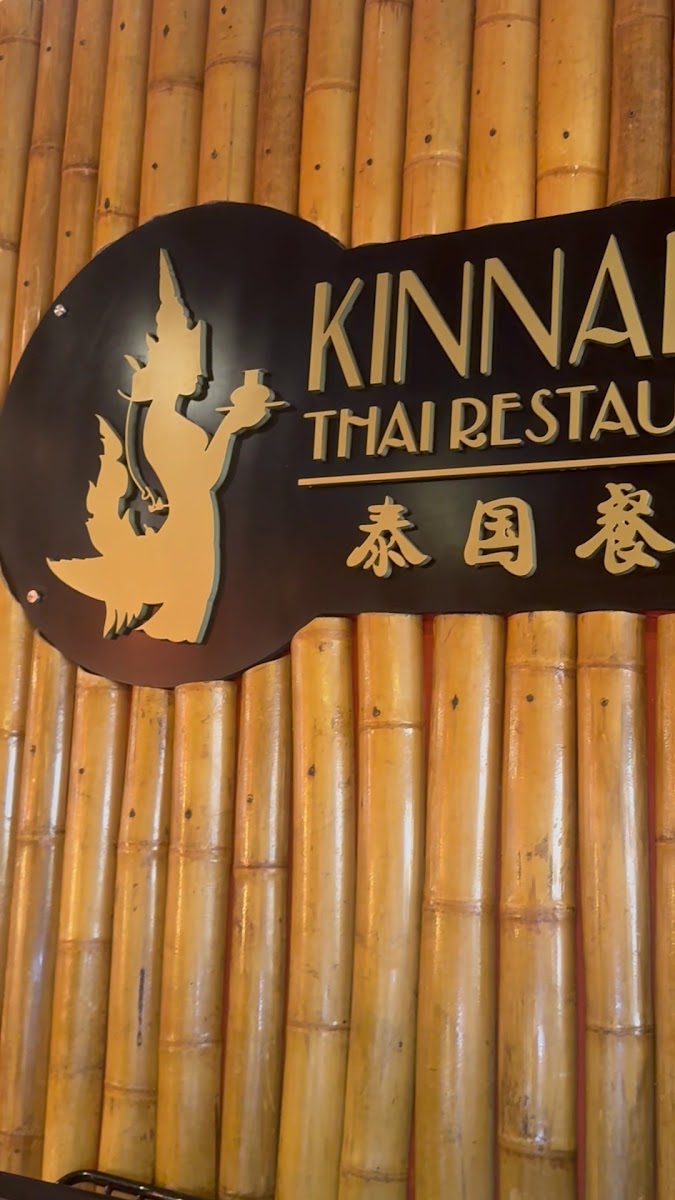 Kinnaree Thai Restaurant 泰国餐馆 Photo 2