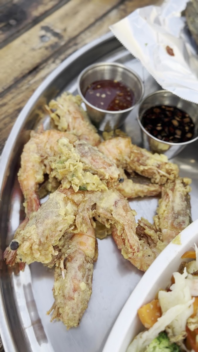 Ball Bearing Seafood Bay Photo 2