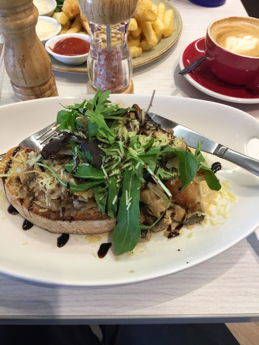 Cypress Café Photo 7