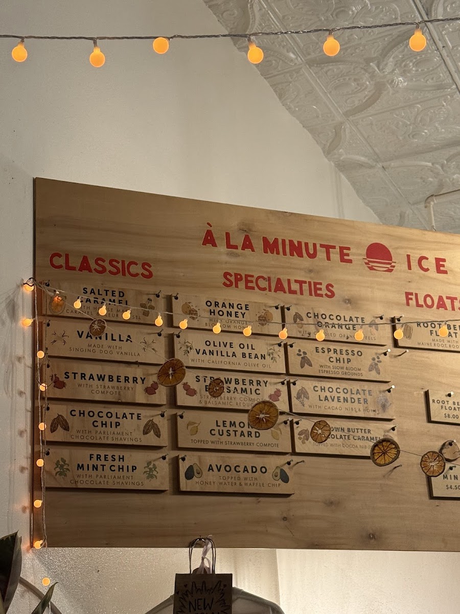 à la Minute Ice Cream Photo Menu 8