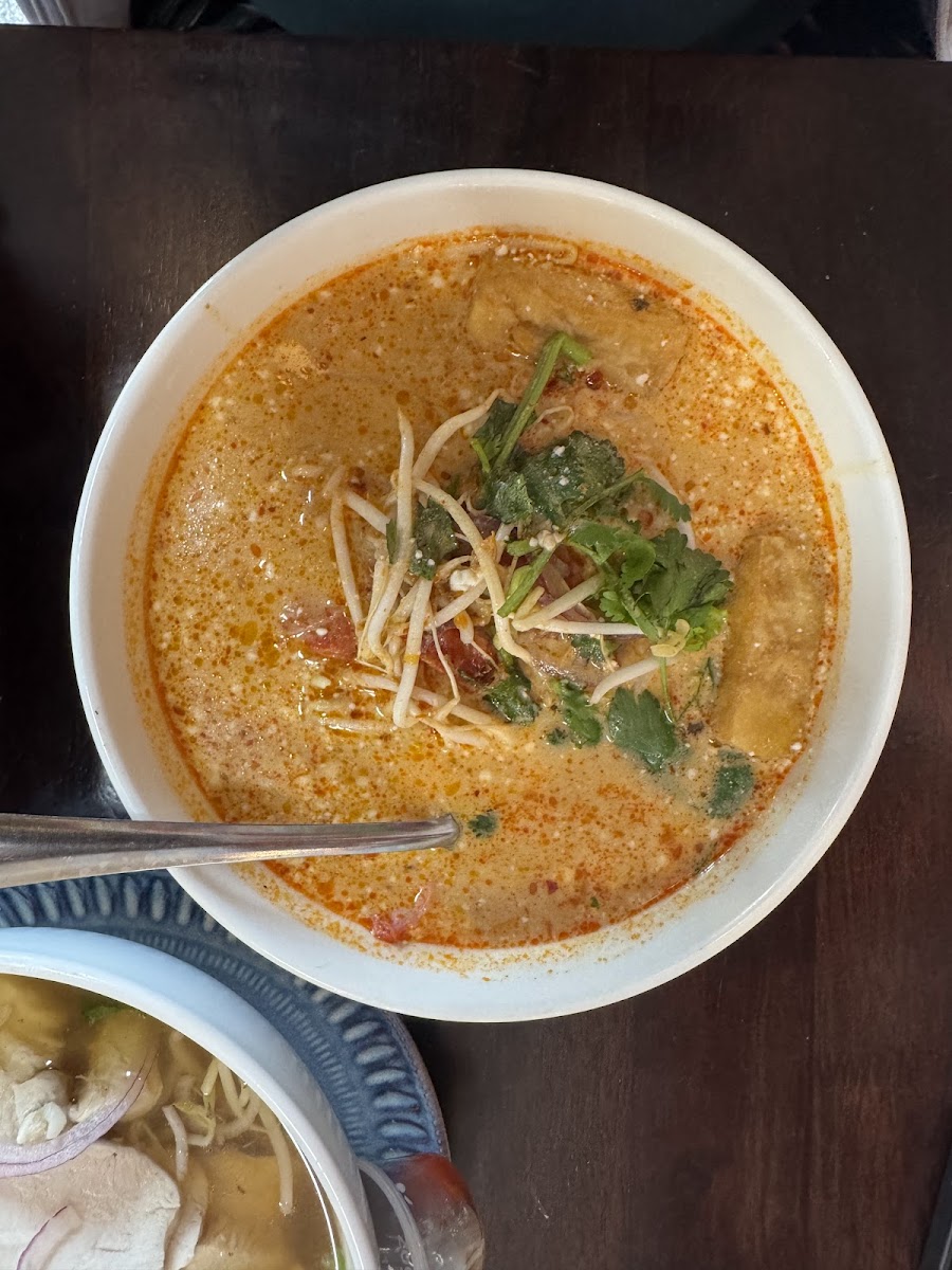 Pho Home Photo 9