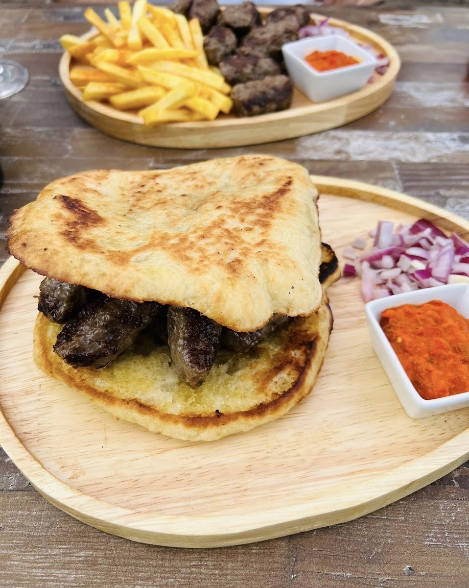 Merlin Balkan Grill Photo 8