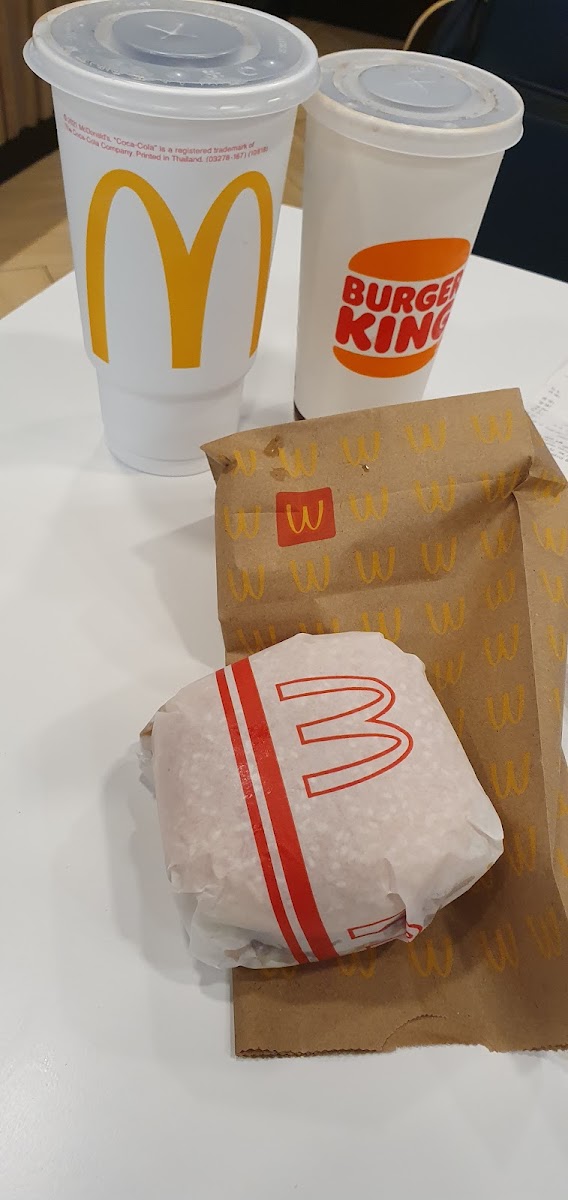 Burger King - Suvarnabhumi Airport T1 Photo 6