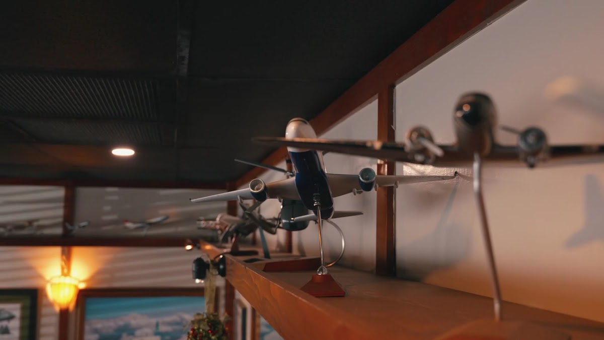 Fly In Cafe Photo 2