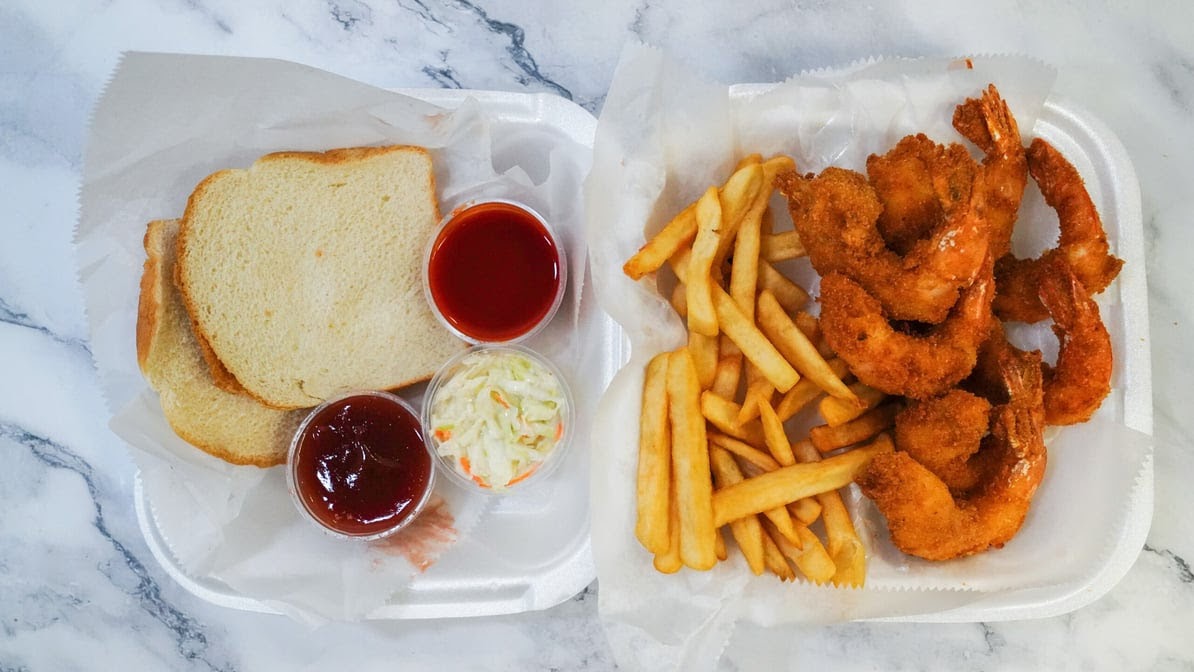 Harbor Chicken & Seafood Market Photo 4