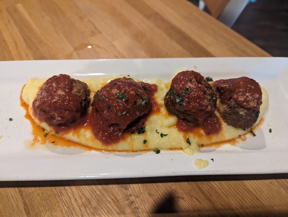 Mamma Mia Italian Bistro Photo 5