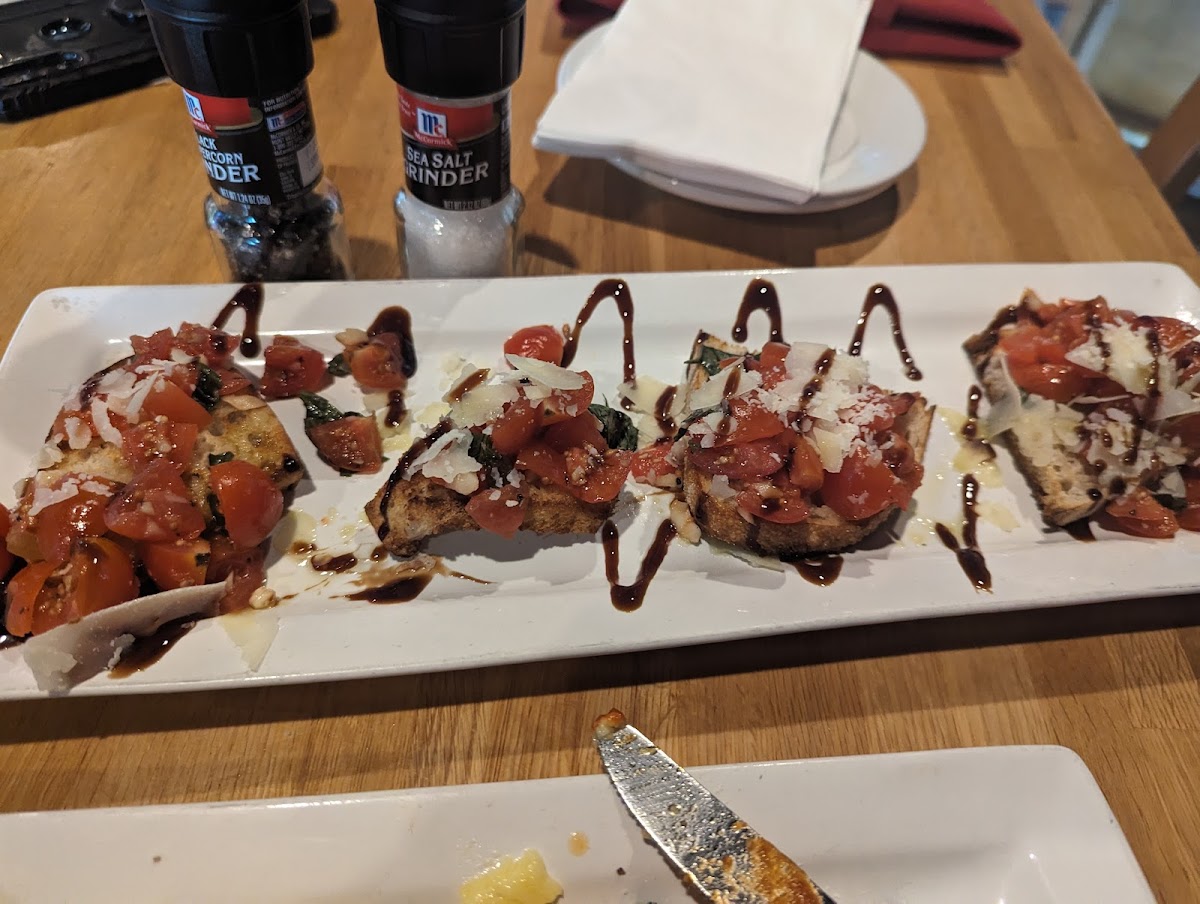 Mamma Mia Italian Bistro Photo 9
