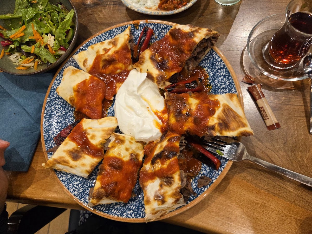 Zoom‘s Yaprak – The Zoom Restaurant Photo 4