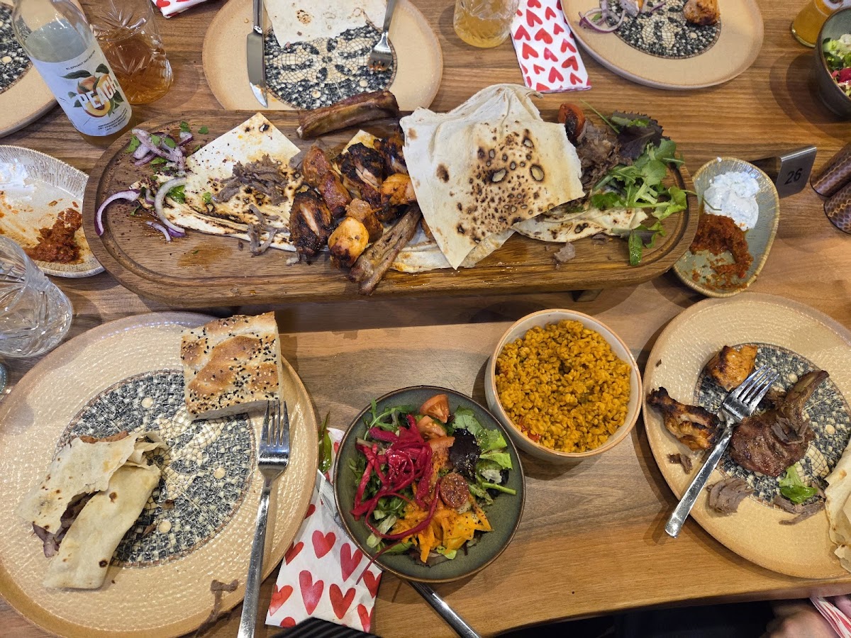 Zoom‘s Yaprak – The Zoom Restaurant Photo 6