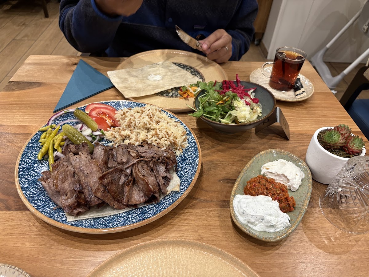 Zoom‘s Yaprak – The Zoom Restaurant Photo 8