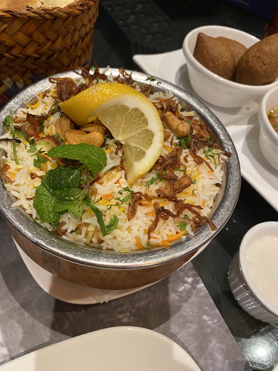Al Tanour Restaurants Mazaya Photo 10