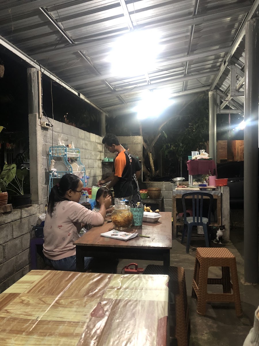 Warung Nasgor Mas Danang Photo 6