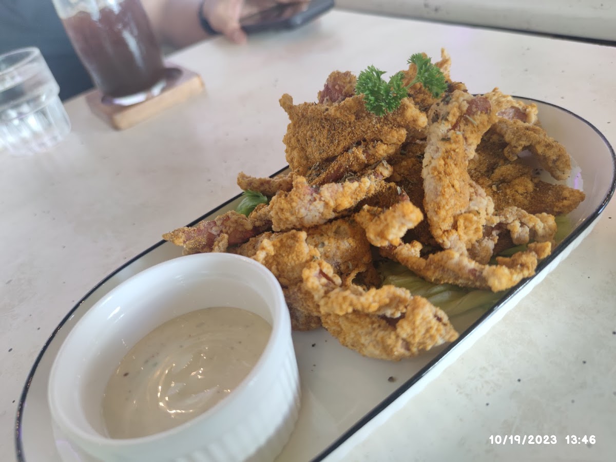 Tagu Cafe & Bar Photo 8