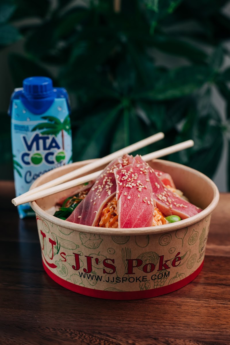 JJ'S POKE BOWL Photo 5