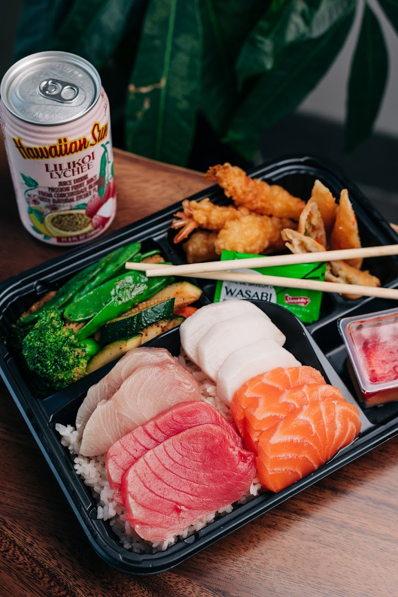 JJ'S POKE BOWL Photo 7