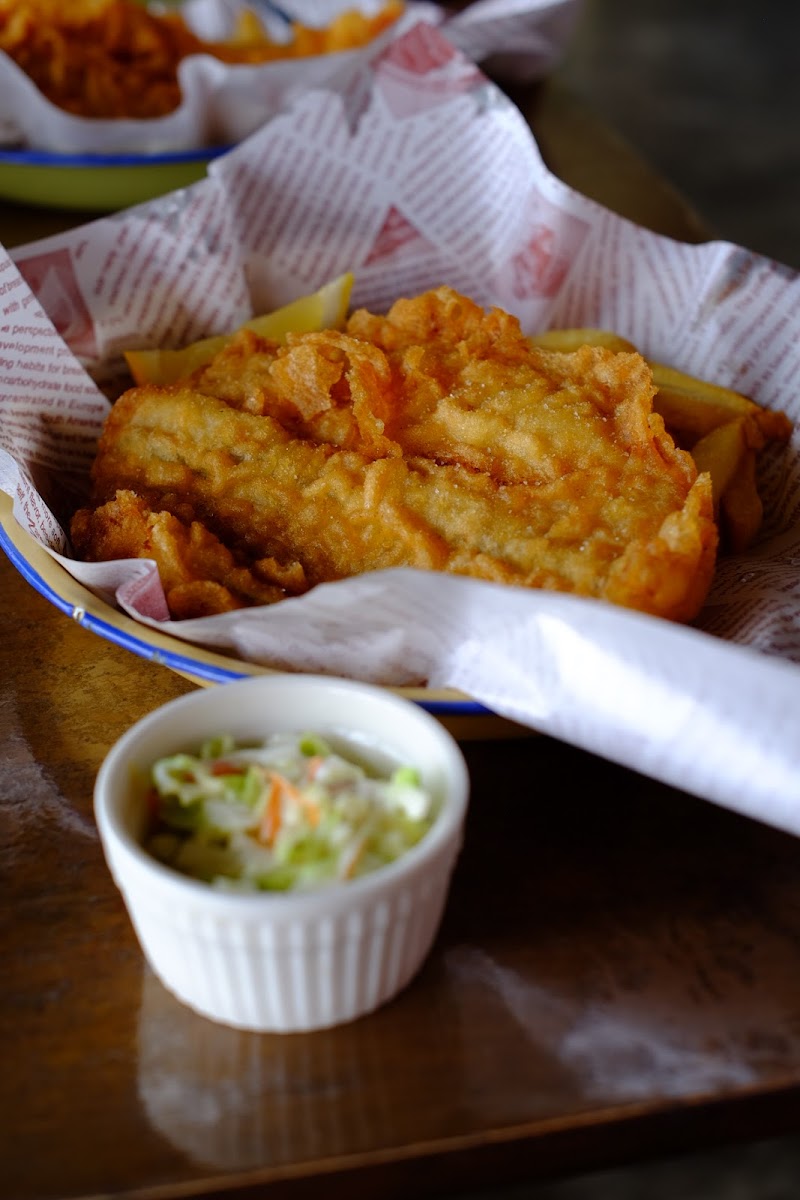 Kingfisher Fish & chips Photo 7