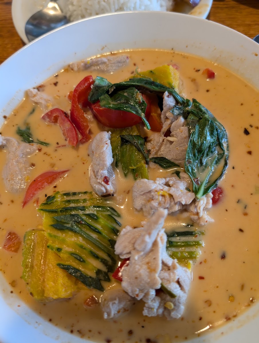 Nisa's Thai Kitchen Photo 8