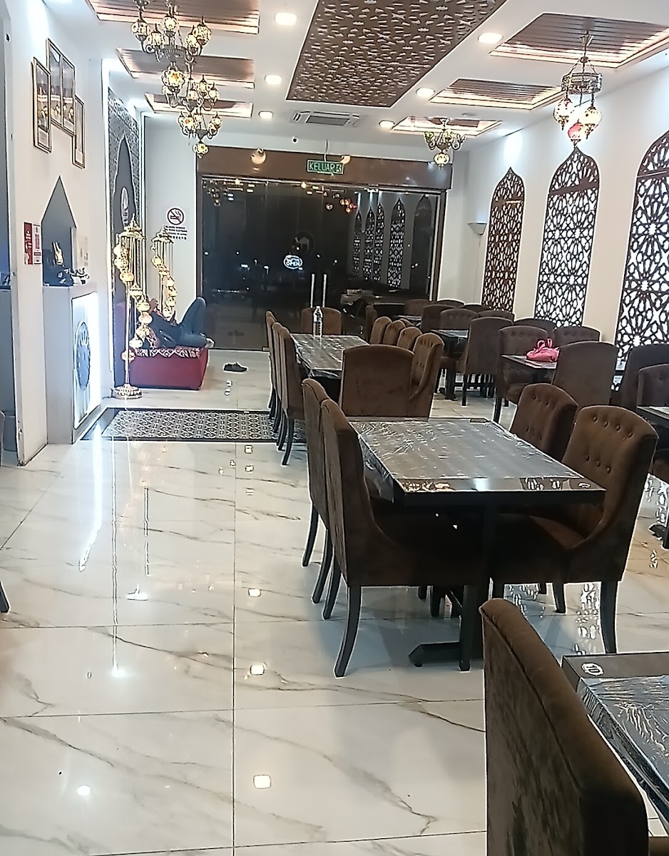Hungry Habibi Photo 3