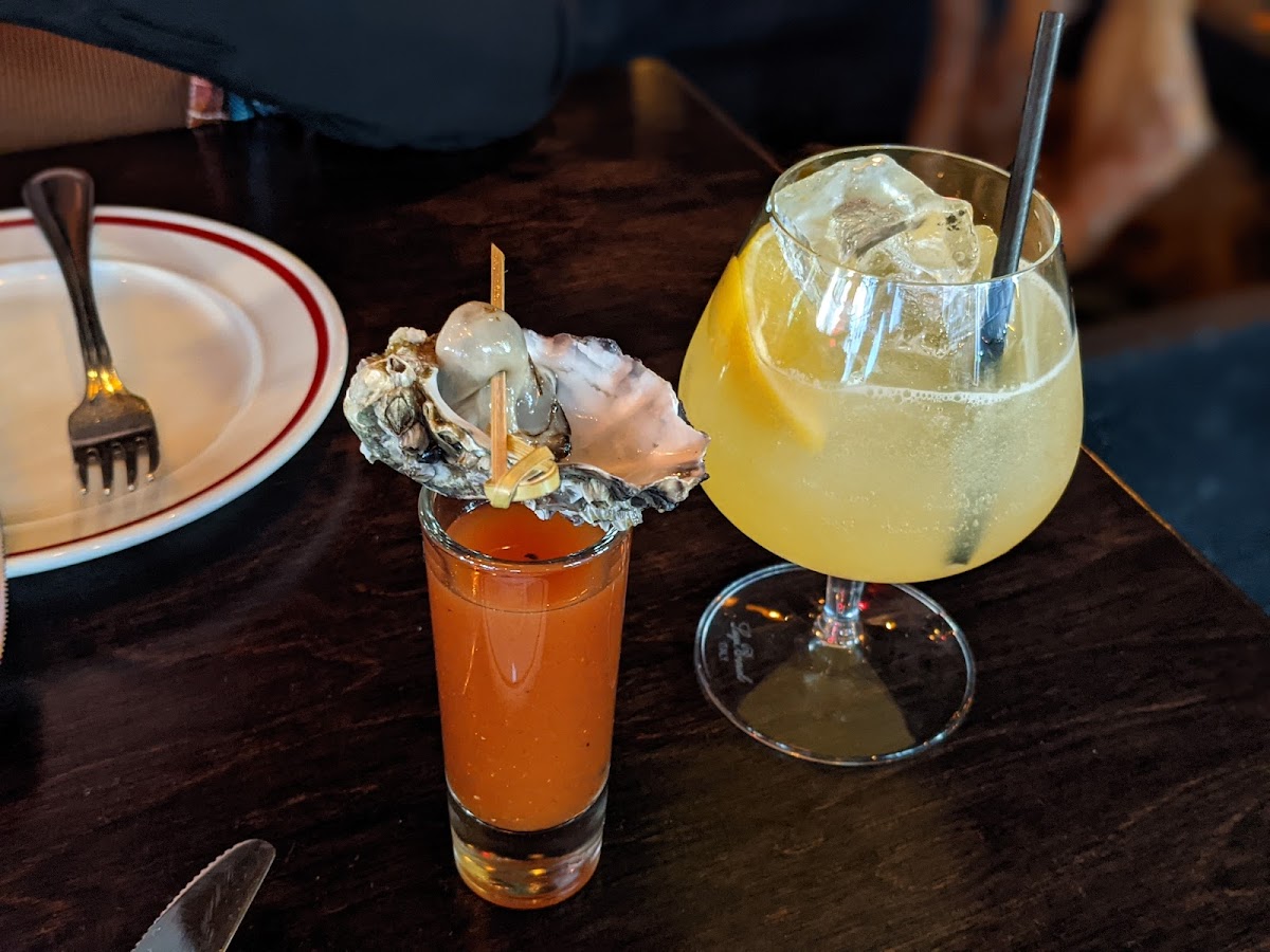 Morrison’s Oyster Bar & Grill Photo 10