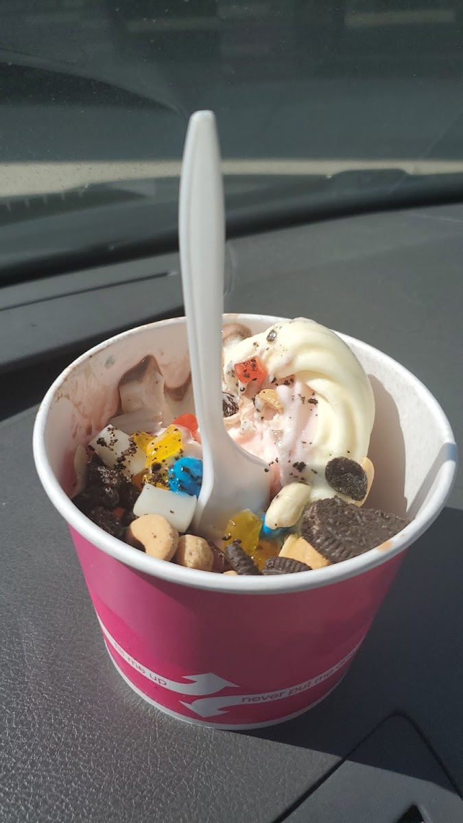 MMM YOGURT Photo 6