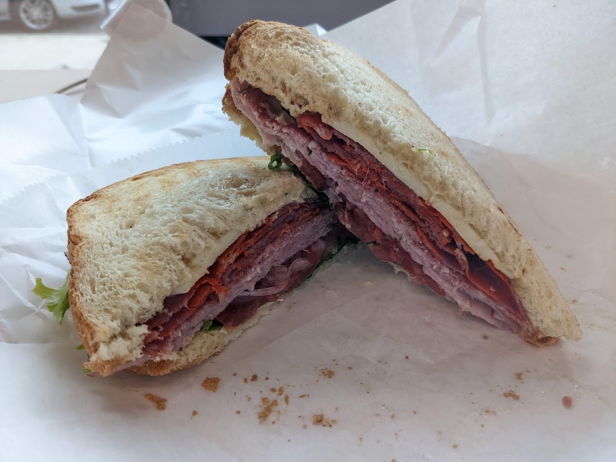 Pop-A-Top Sandwich Shop Photo 6