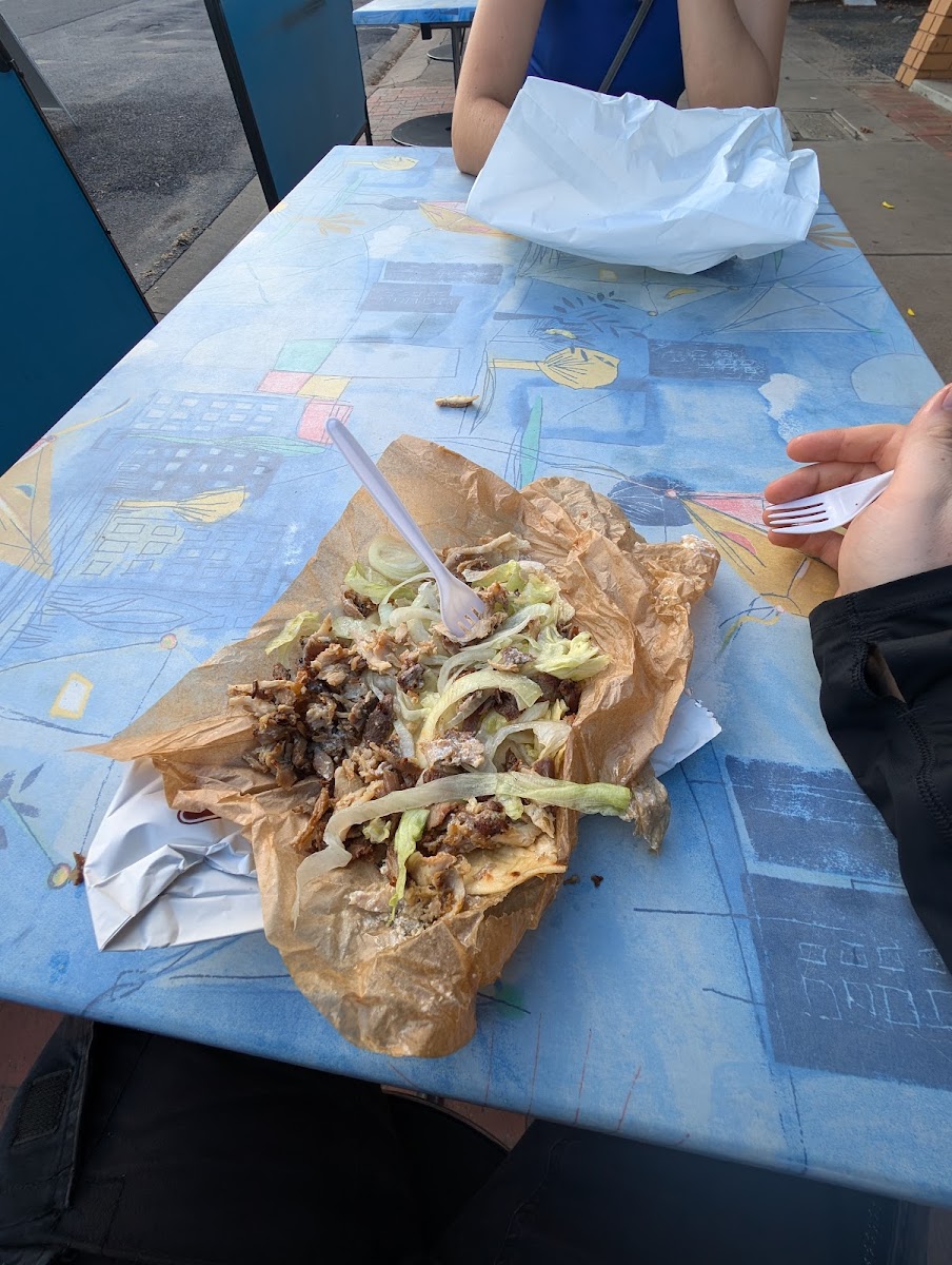 Duhok Souvlaki & Pizza Grill Photo 9