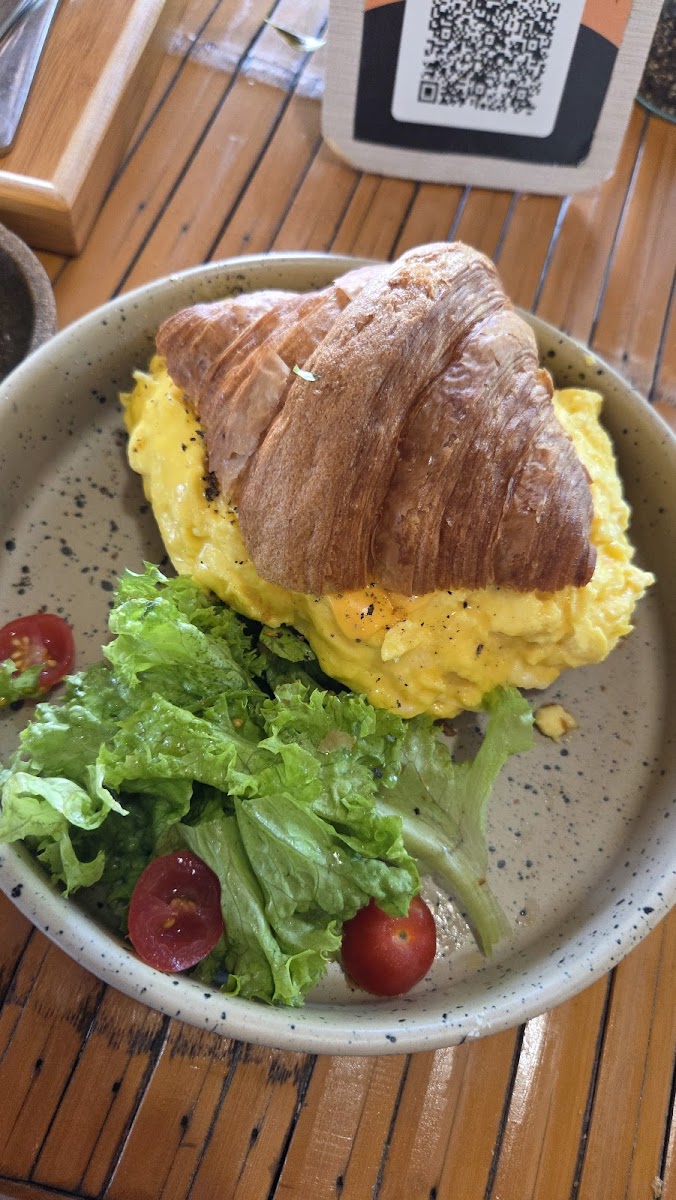 Golden Bamboo Cafe Photo 10
