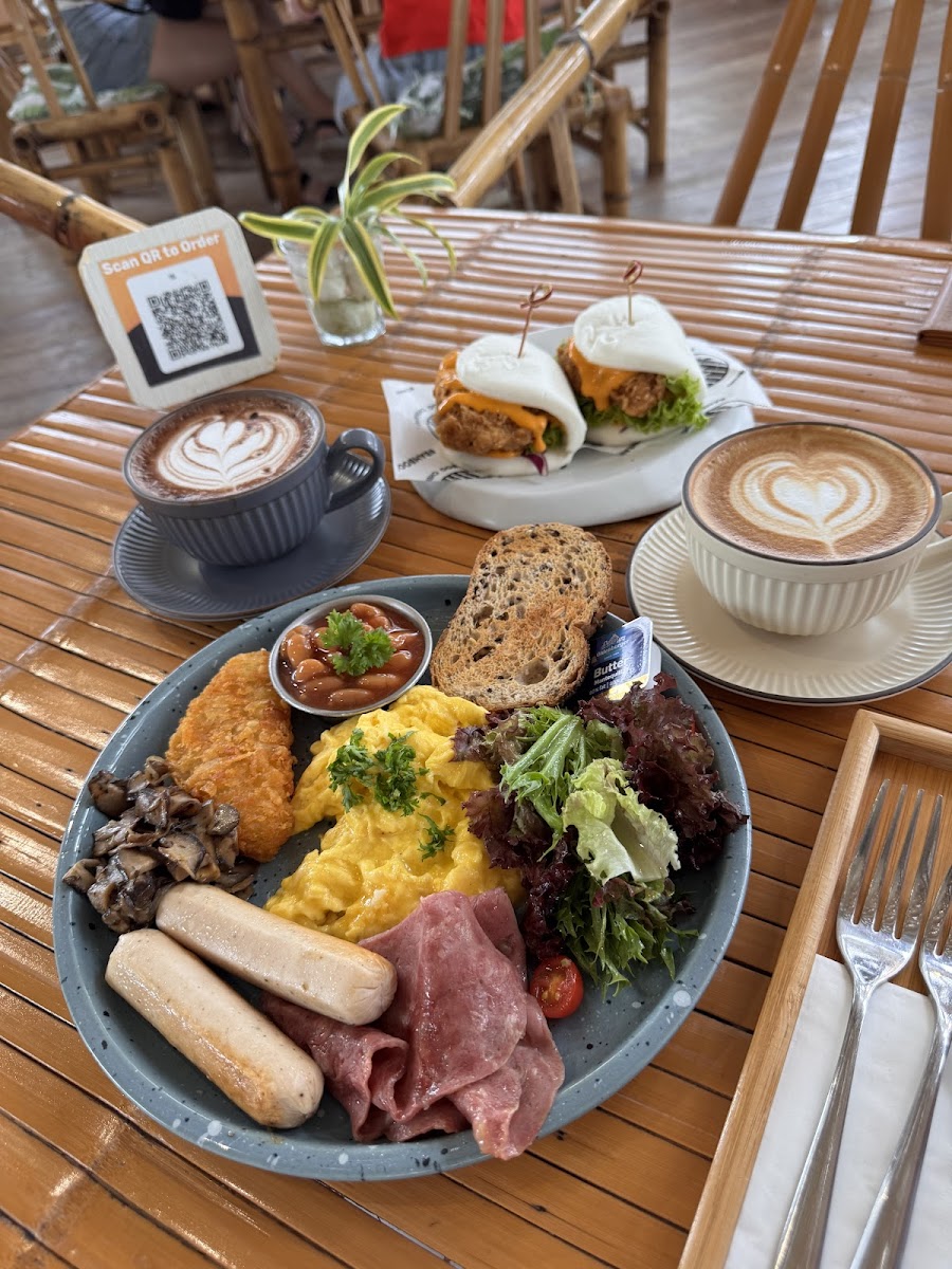 Golden Bamboo Cafe Photo 9