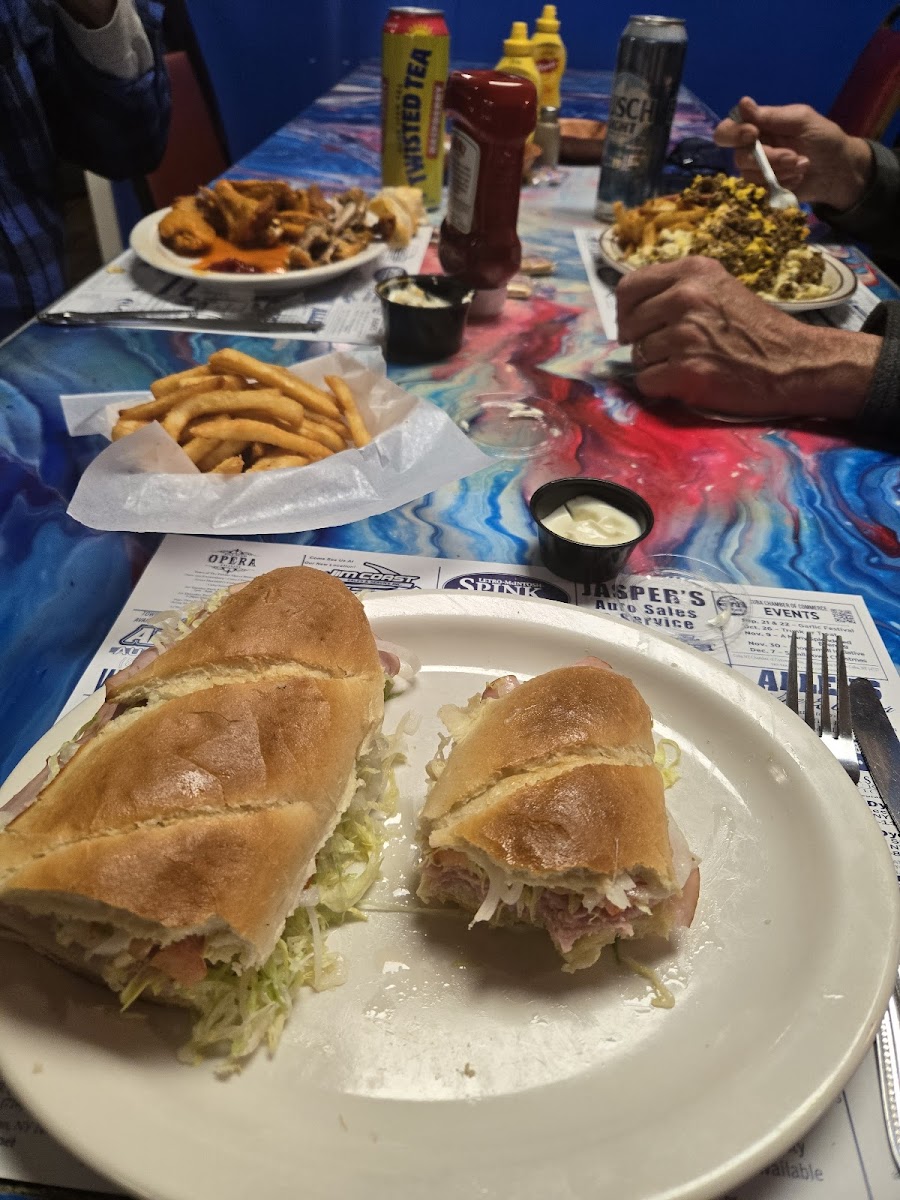Deb's Lil Deli Photo 9
