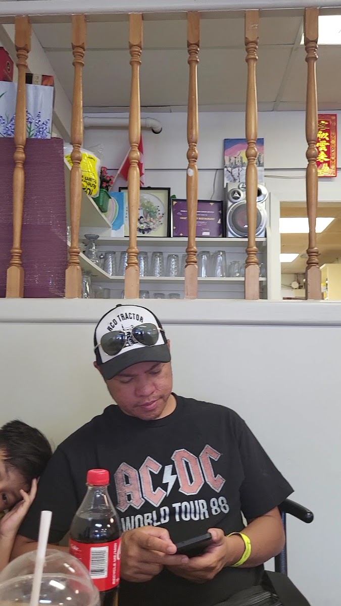 Haw's Family Restaurant Photo 10
