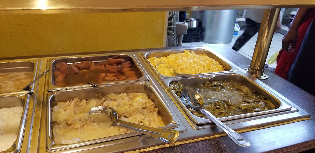 H&L’S Restaurant Photo 6