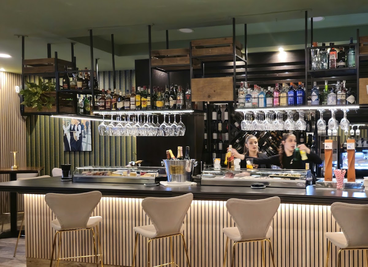 Bar Restaurante La Plaza