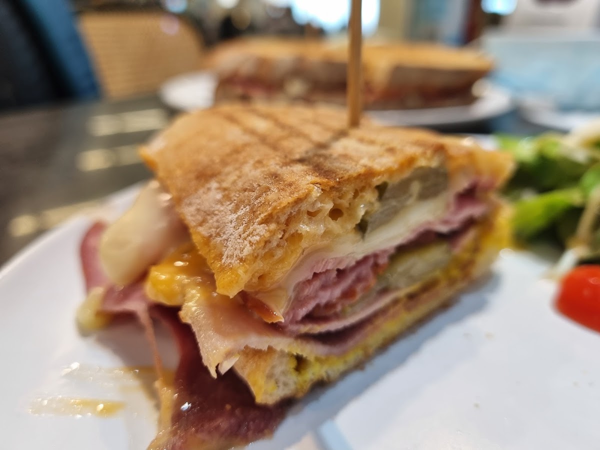 Zurich Bread Cafe Photo 5
