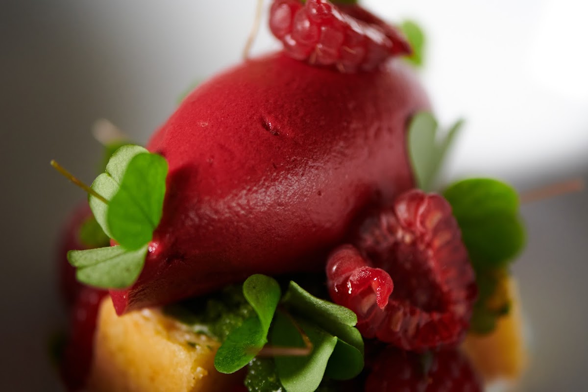 Lucide Restaurant Photo 3