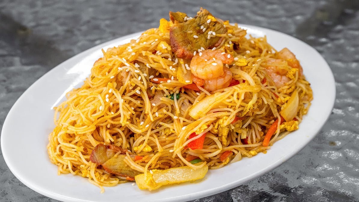 Golden Wok Chinese Take Away & Noodles Photo 3