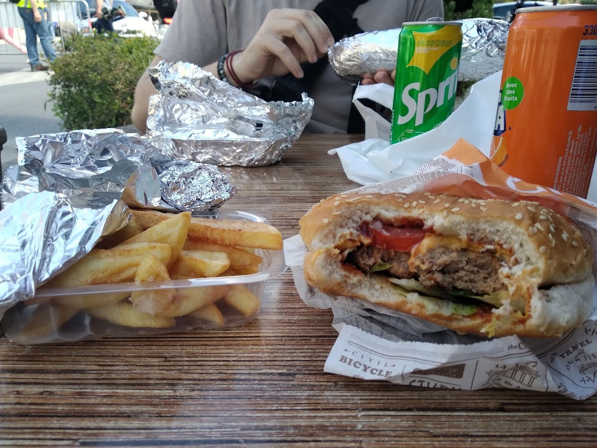 LARCHE KEBAB / CASSABA RESTAURANT Photo 4