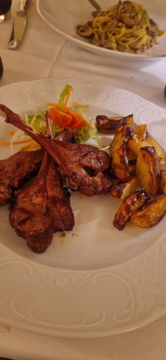 Unique Al Palatino Garden Restaurant Photo 7