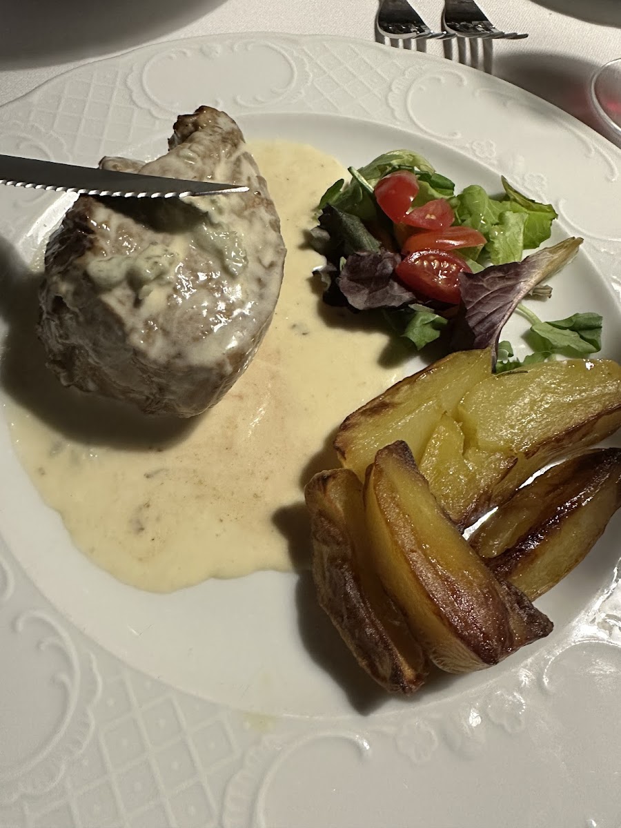 Unique Al Palatino Garden Restaurant Photo 9