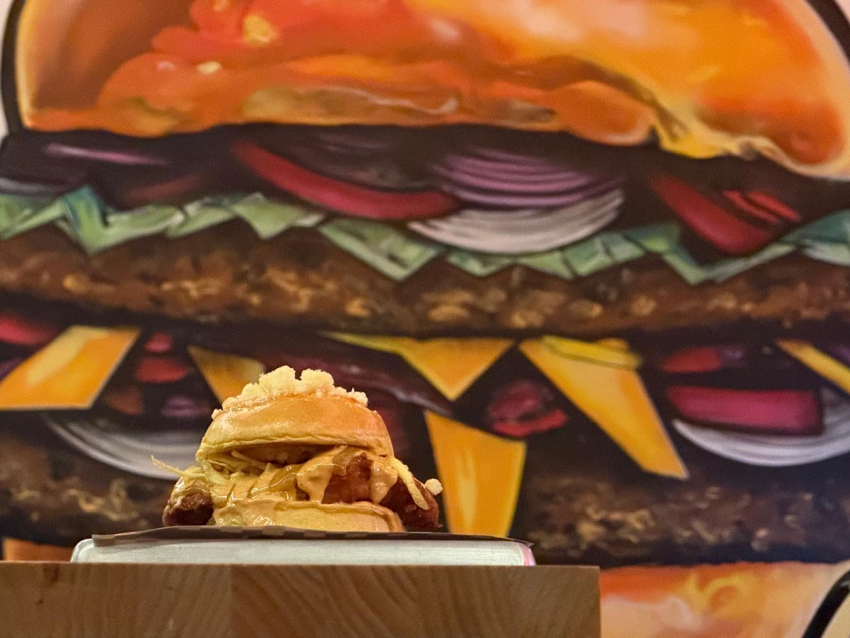 Trio Burger | Hamburguesería ALMANSA Photo 5