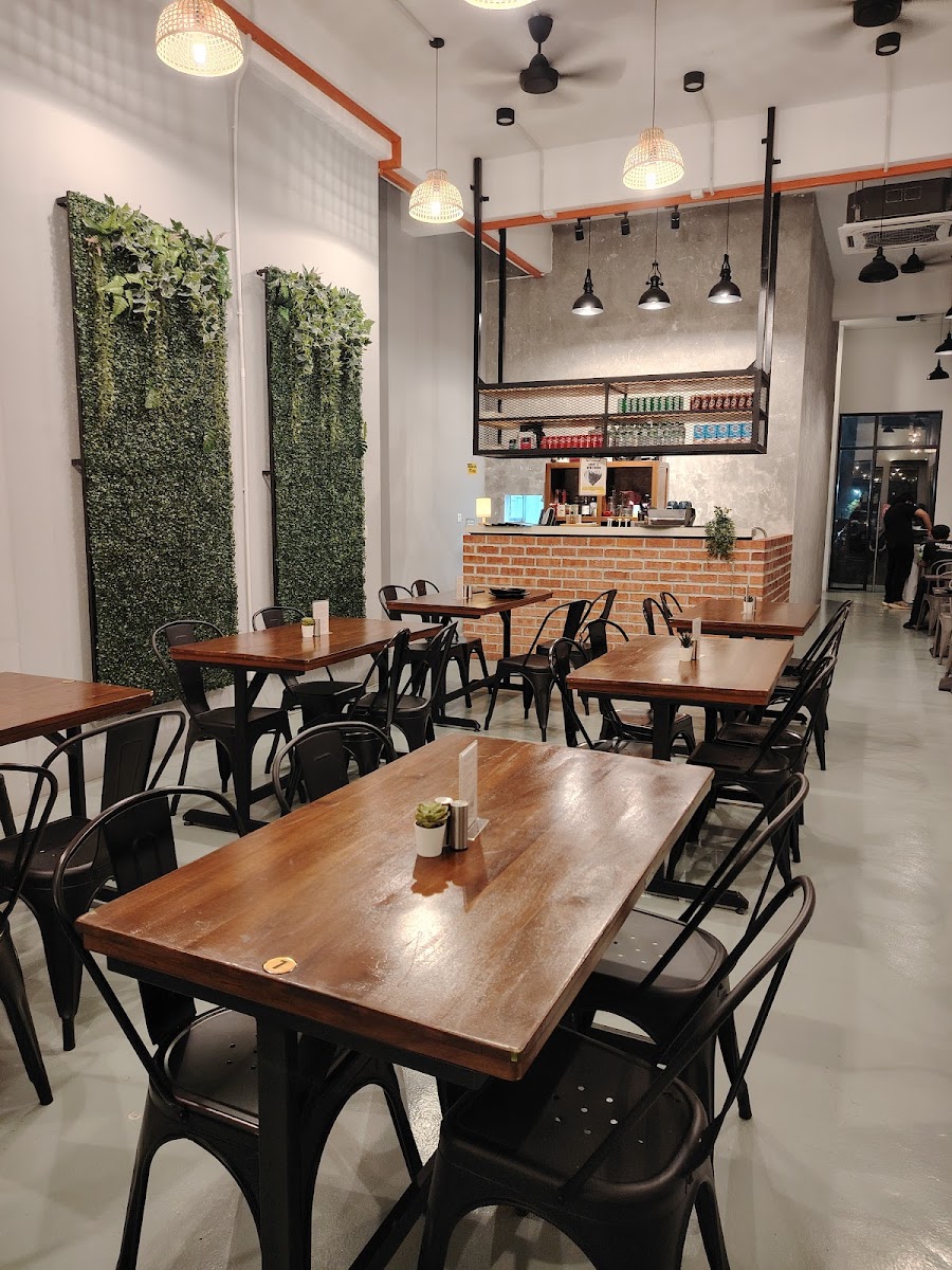 BEARTIK CAFE Photo 6