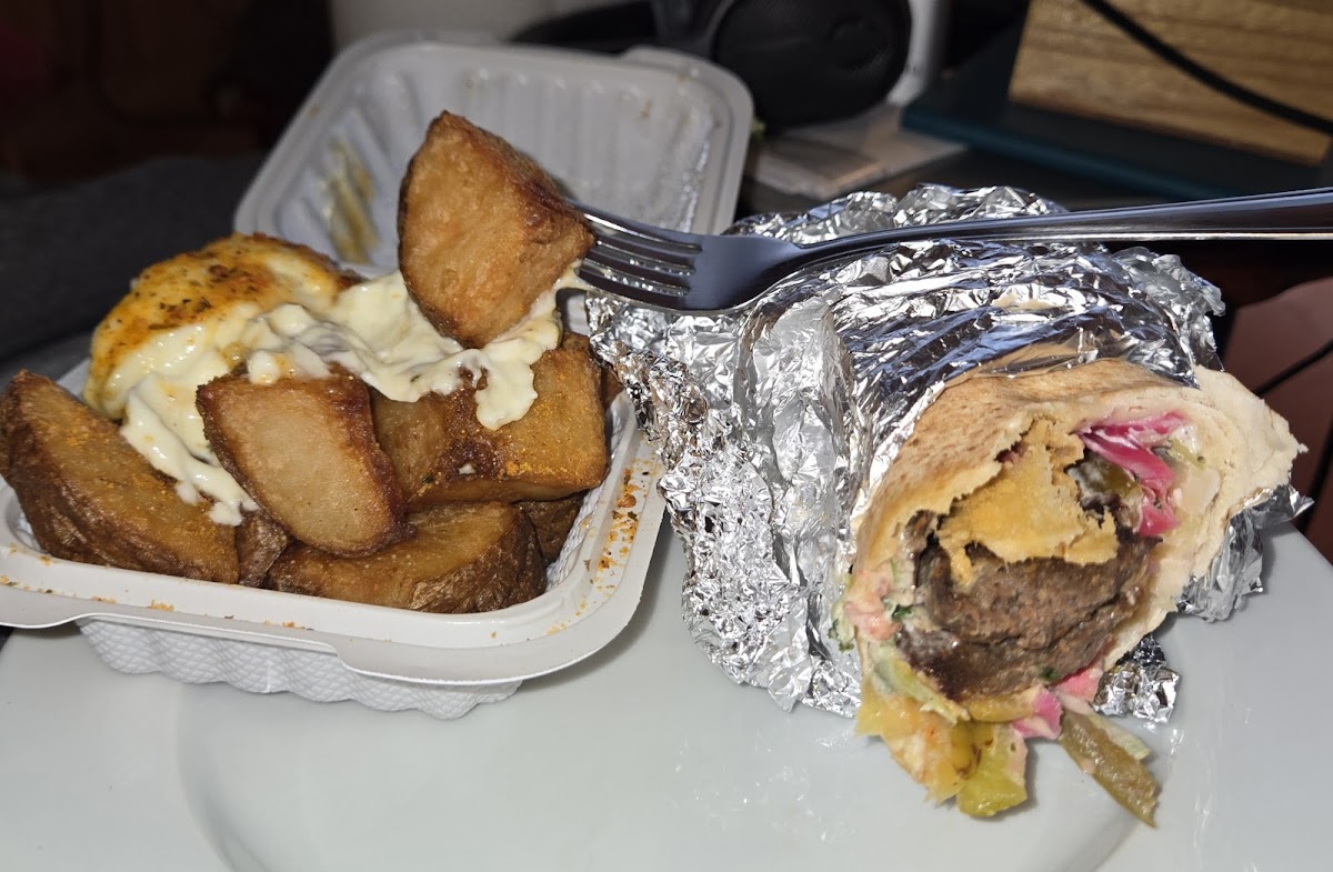 Shawarma Donair on the Falls Photo 3