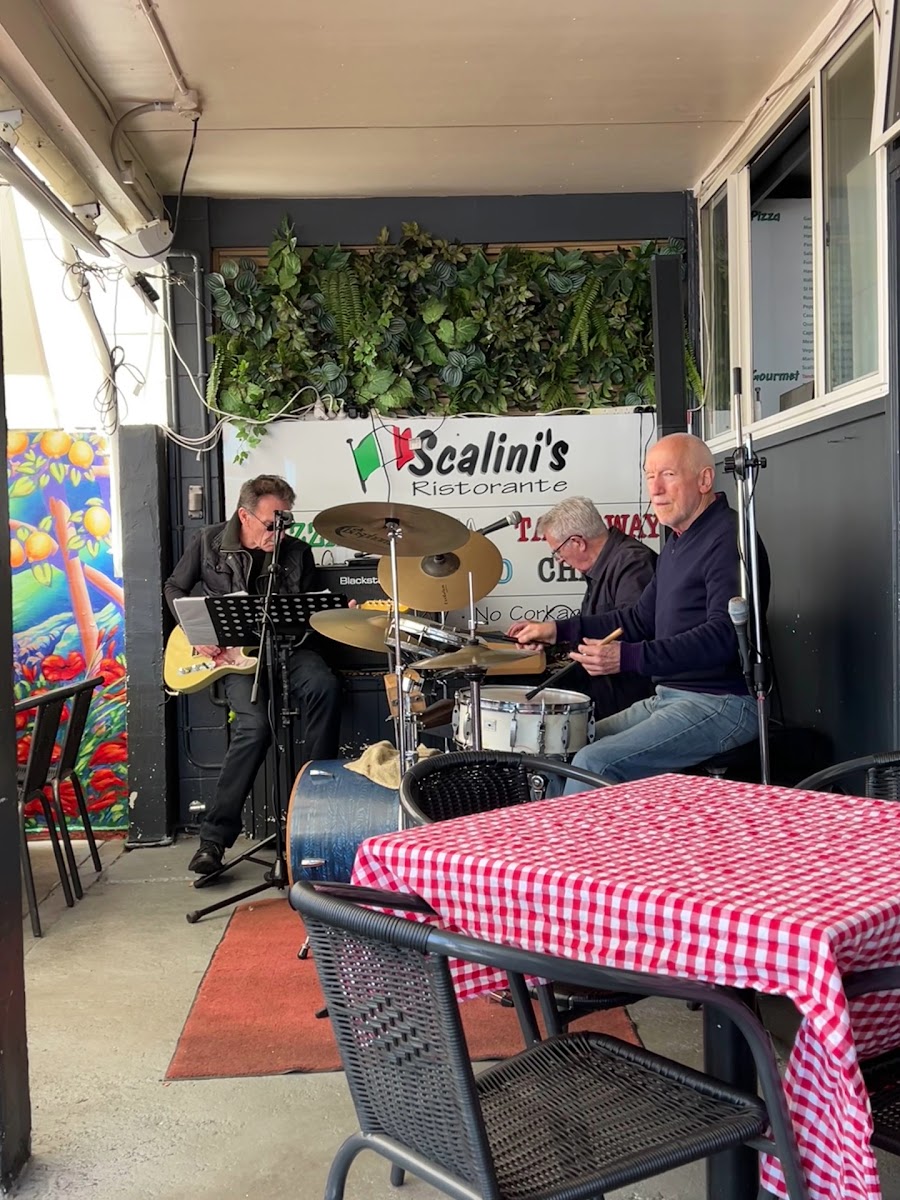 Scalini's Italian Restaurant & Pizzeria Photo 2