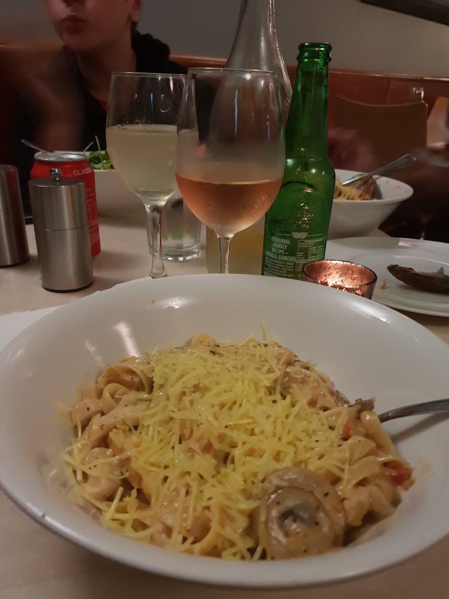 Scalini's Italian Restaurant & Pizzeria Photo 7